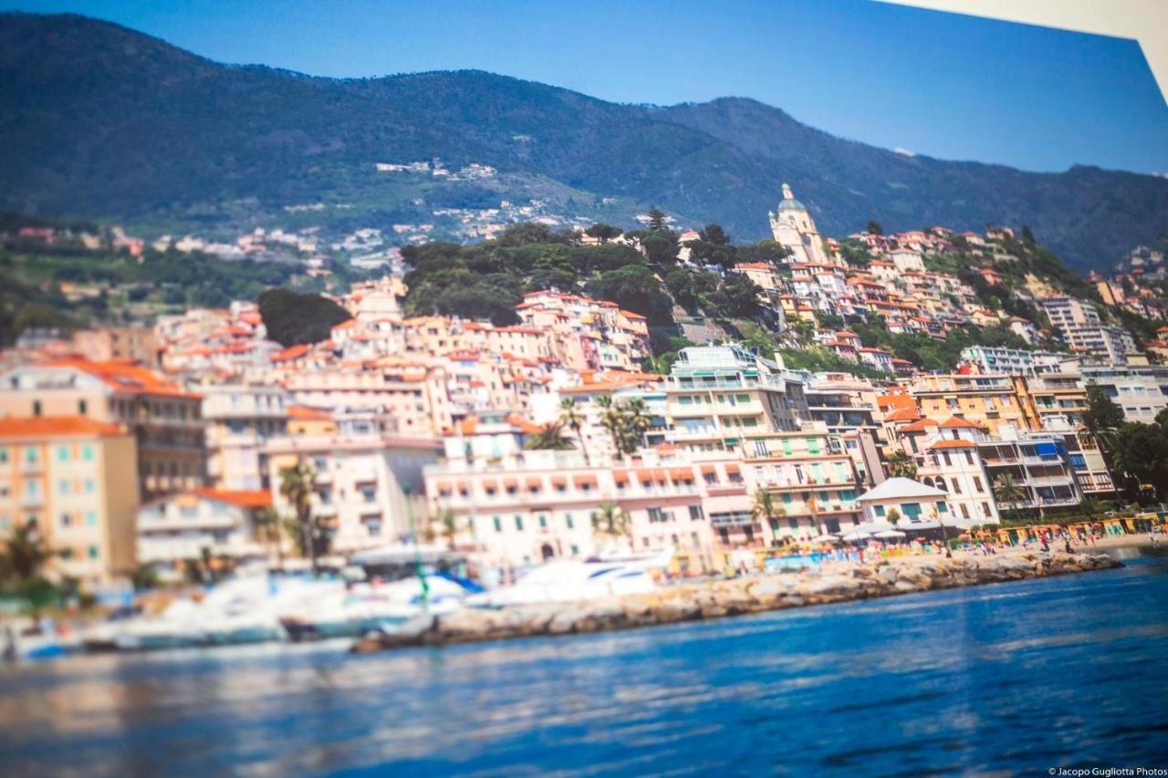 Homeholidaysanremo - 2,0 Eksteriør billede